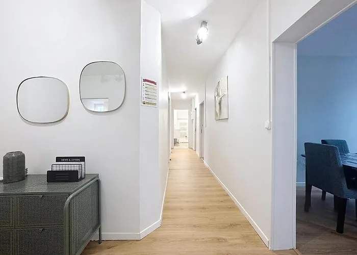 Neuf, 4 ,spacieux Tv-wifi